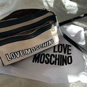 Love Moschino purse